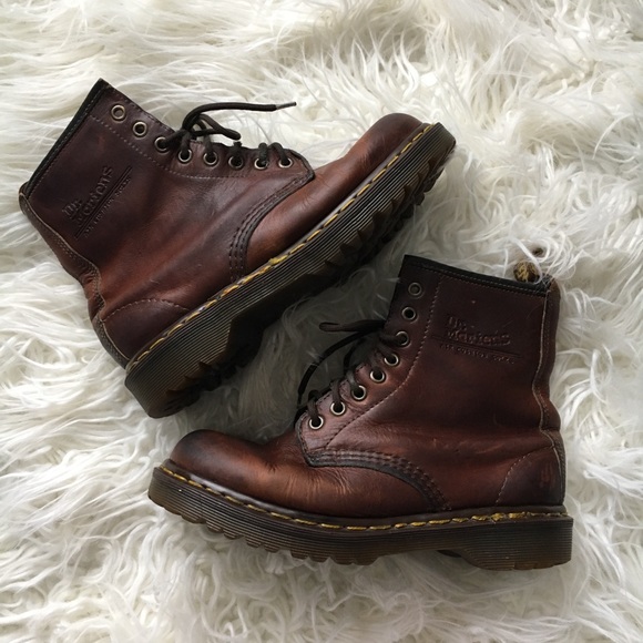 Dr. Martens Shoes - Vintage Doc Martens Sz 7 Made in England Boots 90s